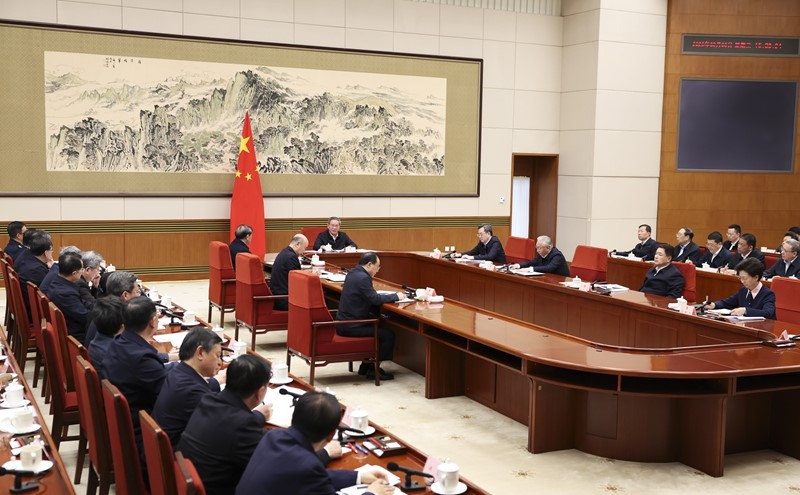 0206李强主持召开国务院第七次全体会议.jpg 0206李强主持召开国务院第七次全体会议.jpg