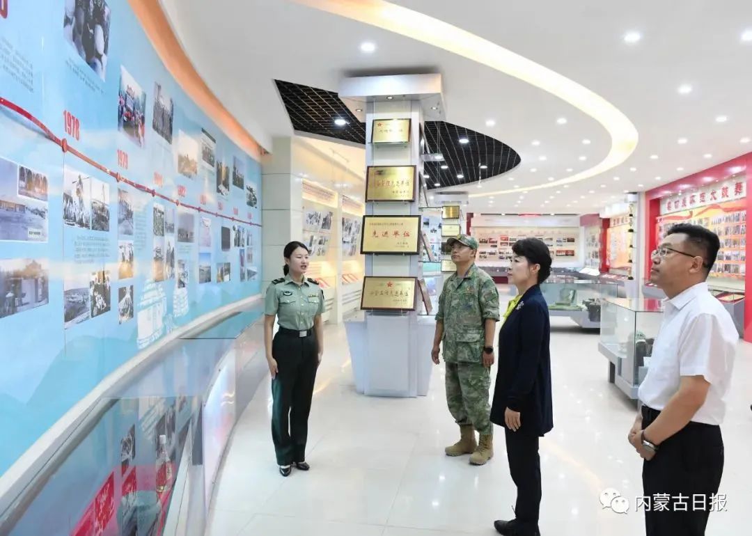 到二连浩特口岸调研.jpg