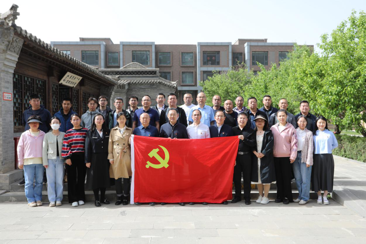 自治区统计局开展“铸牢中华民族共同体意识全方位建设‘模范自治区’”主题党日活动1.png
