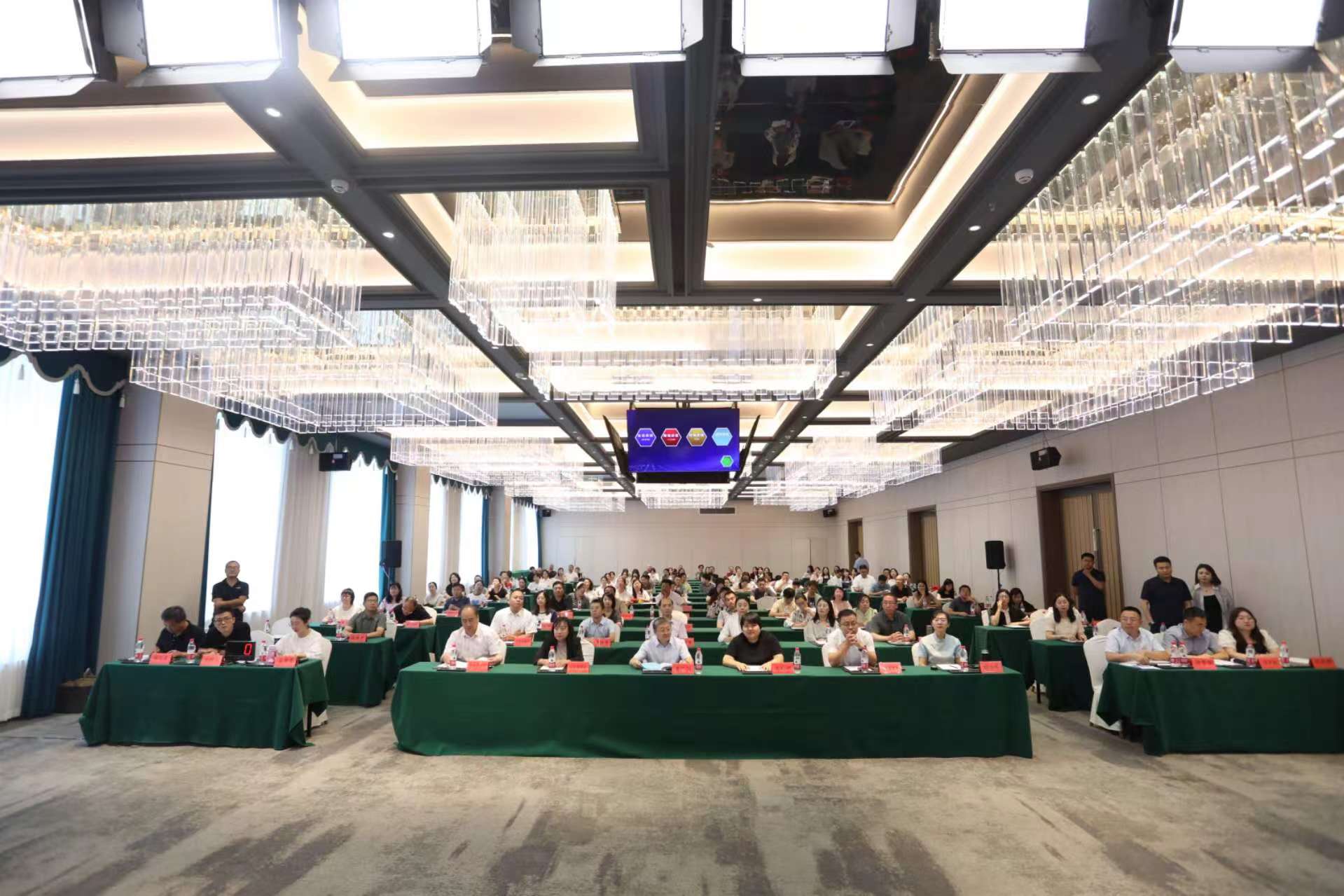 自治区统计局成功举办全区统计系统“统计业务大比武”知识竞赛2.jpg