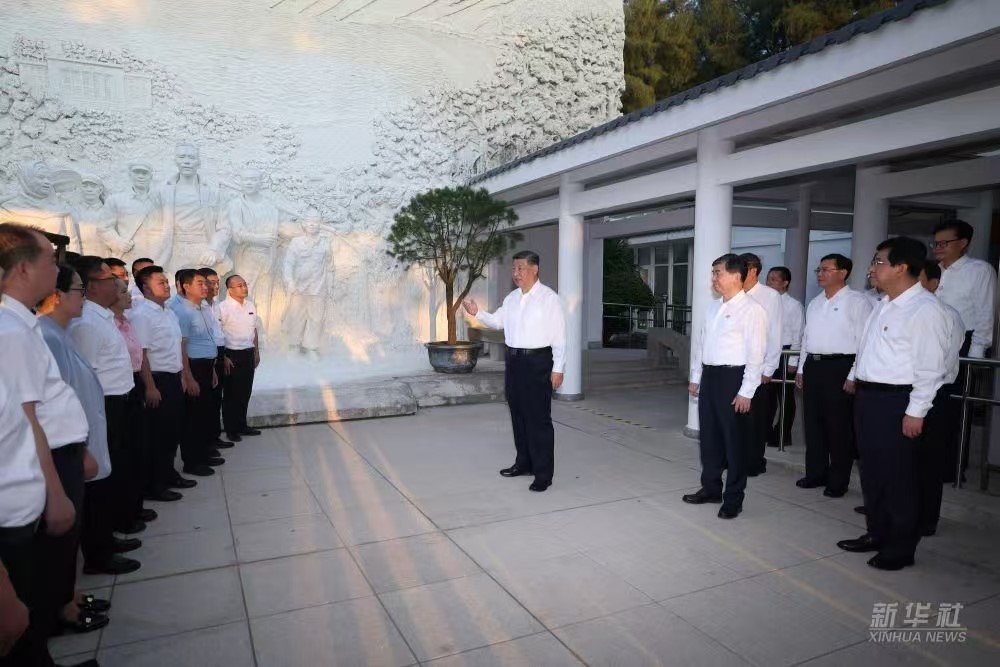 习近平在福建漳州市考察调研8.jpg