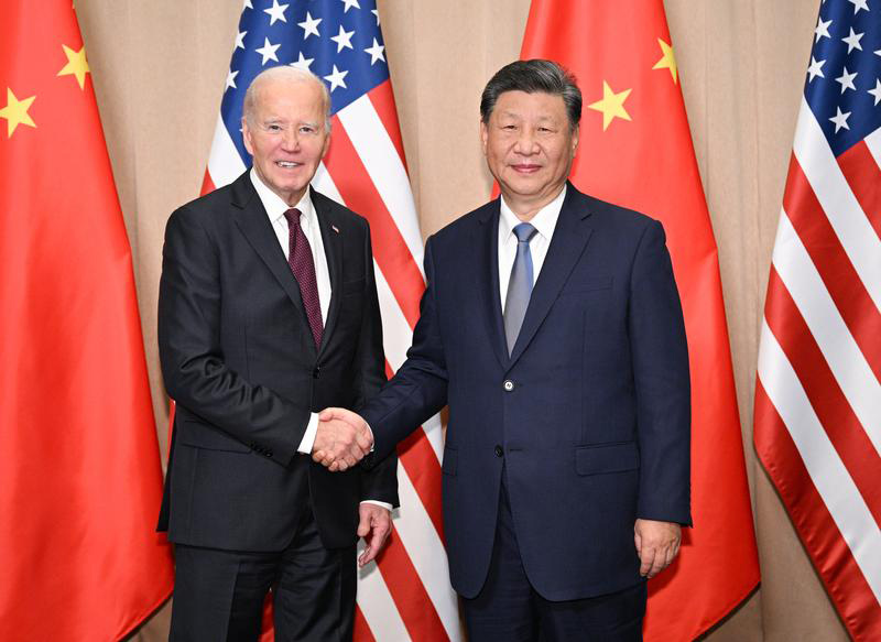 习近平同美国总统拜登在利马举行会晤1.jpg