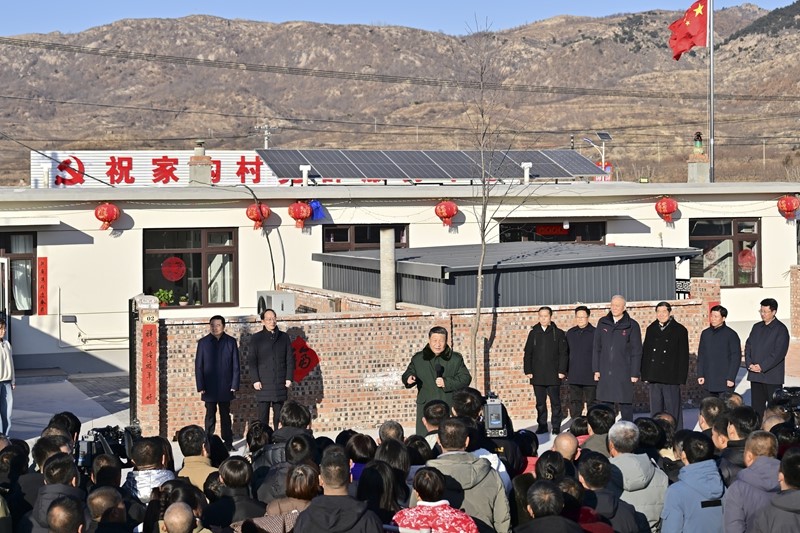 习近平春节前夕赴辽宁看望慰问基层干部群众 向全国各族人民致以美好的新春祝福 祝各族人民幸福安康 祝伟大祖国繁荣昌盛15.jpg