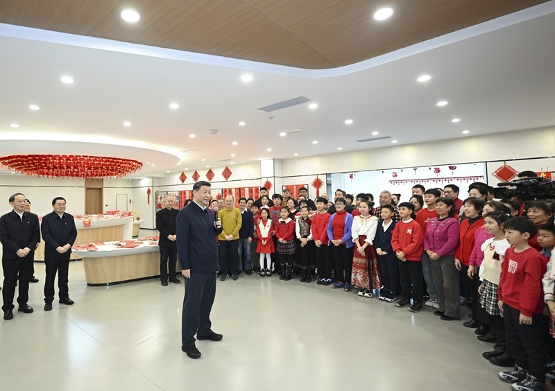 习近平春节前夕赴辽宁看望慰问基层干部群众 向全国各族人民致以美好的新春祝福 祝各族人民幸福安康 祝伟大祖国繁荣昌盛16.jpg