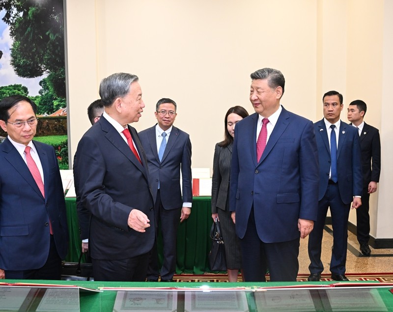 习近平同越共中央总书记苏林举行会谈2.jpg