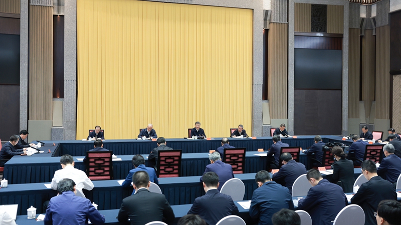 习近平主持召开部分省区市“十五五”时期经济社会发展座谈会强调：适应形势变化 把握战略重点 科学谋划“十五五”时期经济社会发展.jpg